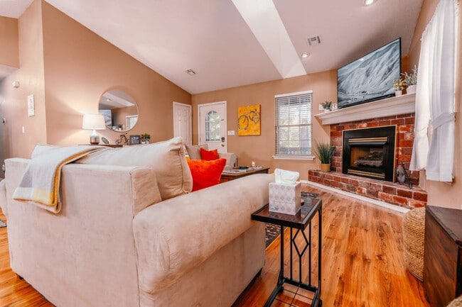 Photo - 1 Amesbury Dr Unit ID1241308P