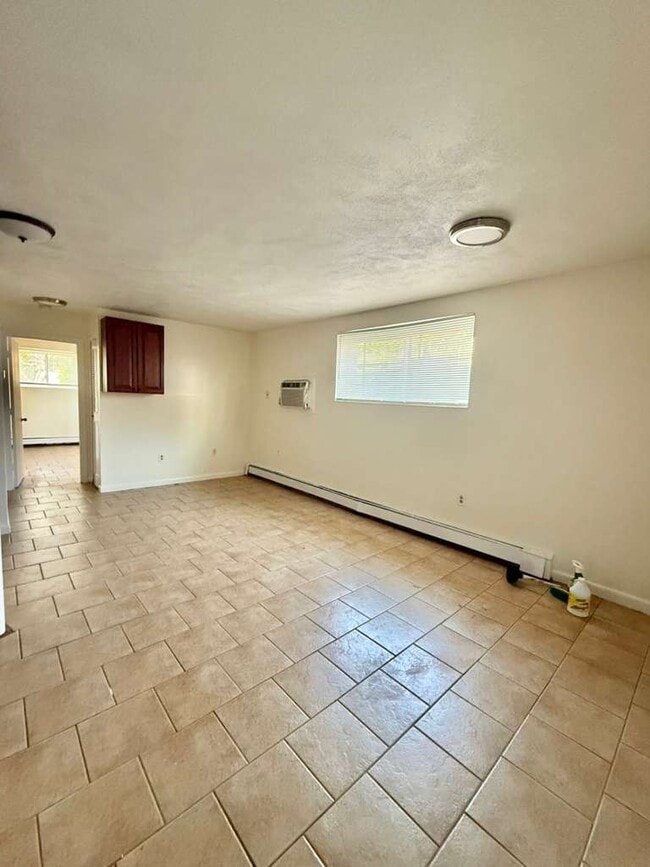 Photo - APTS in Everett, Malden, Chelsea & Boston