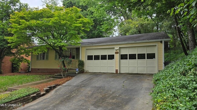 Photo - 1119 Manship St
