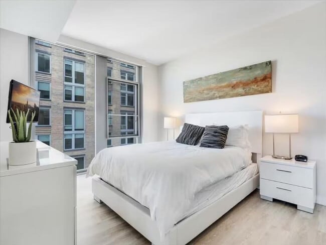 Photo - 400 Army Navy Dr Unit ID1039848P