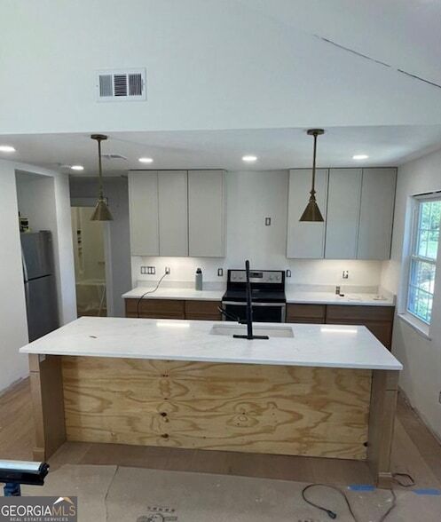 Photo - 63 Navigator Ln