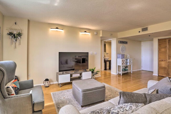 Photo - 701 S Madison Ave Unit SI ID1386150P
