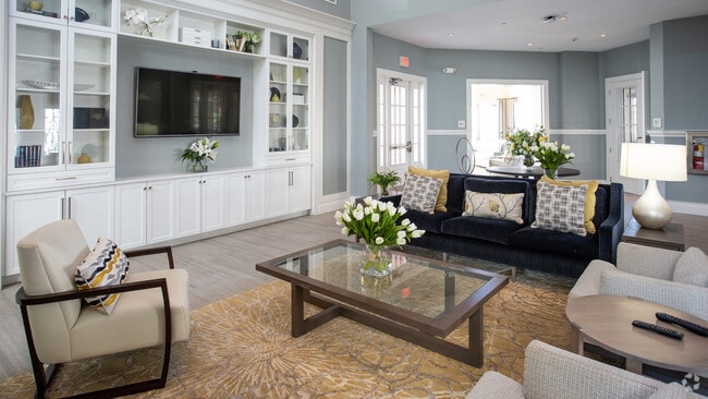 Photo - Cirrus Apartments