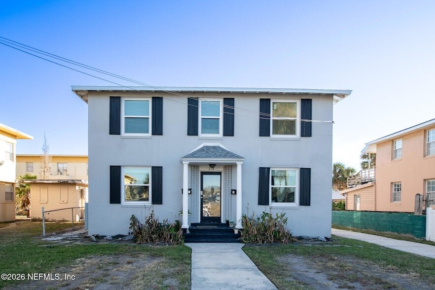 Photo - 214 8th Ave N