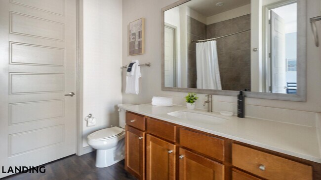 Photo - 1711 Caroline St Unit 213