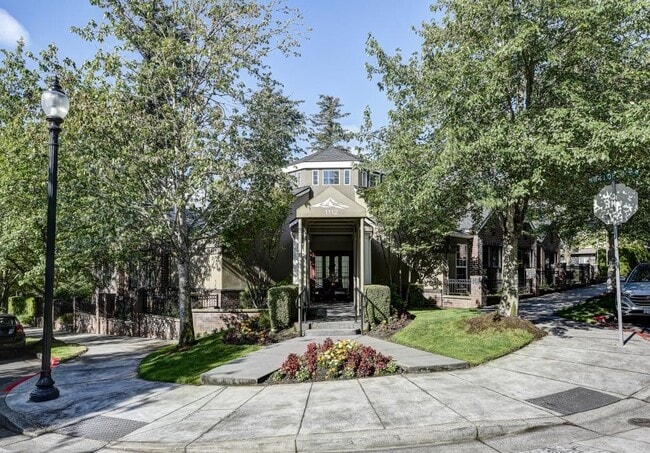 Building Photo - Columbia Trails