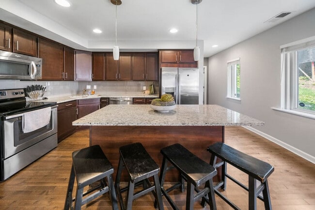 Photo - 2201 Reading Rd Unit ID1056108P