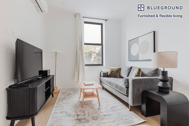 Building Photo - 250 Union Ave Unit FL2-ID2119