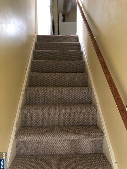 Photo - 115 Degroff Pl