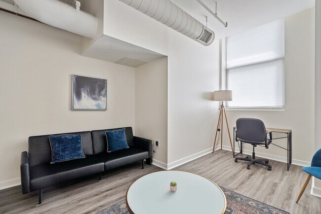 Photo - 50 N Illinois St Unit ID1035274P