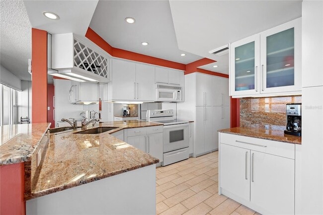 Photo - 601 Longboat Club Rd