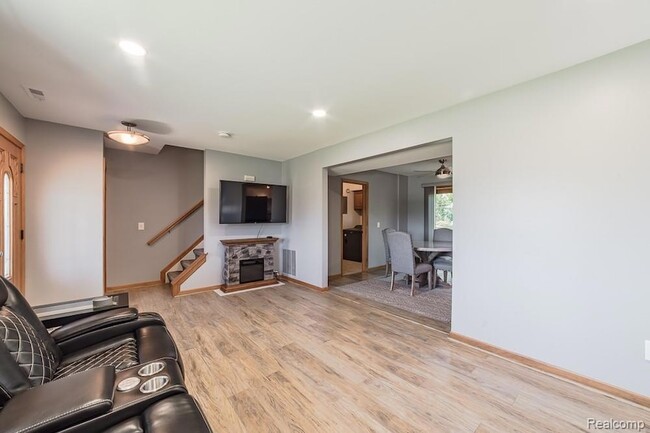 Photo - 1034 Parkway St