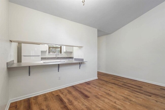 Photo - 2556 Panther Creek Rd