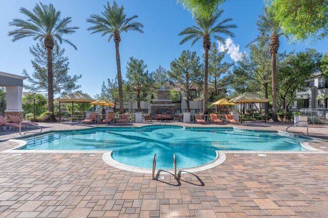 Building Photo - Viviani