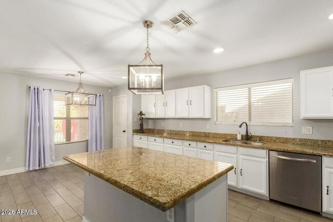 Photo - 9124 W Elm St