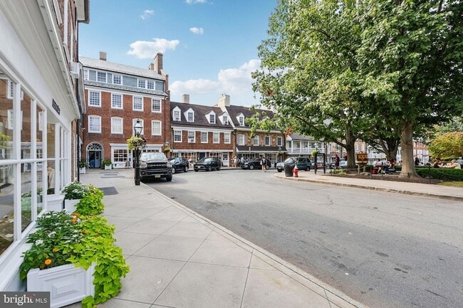 Photo - 31 Palmer Square W Unit A