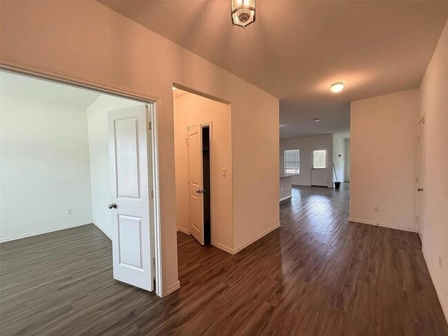 Photo - 1216 Blackhaw Ln