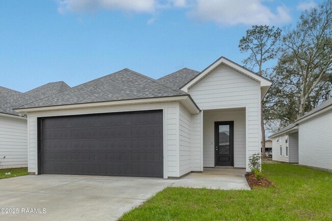 Building Photo - 107 Alpine Dr