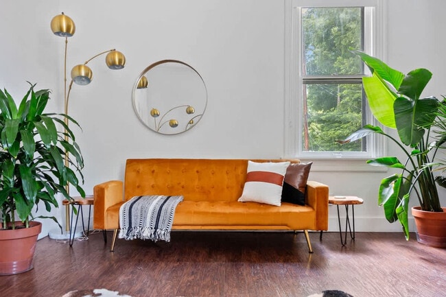 Photo - 241 W Water St Unit ID1265609P