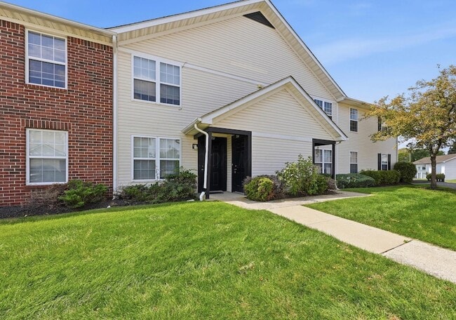 Building Photo - 5561 Cedar Springs Unit 5632