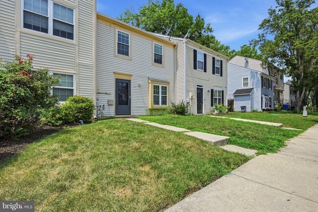 Photo - 16 Meadowside Ct