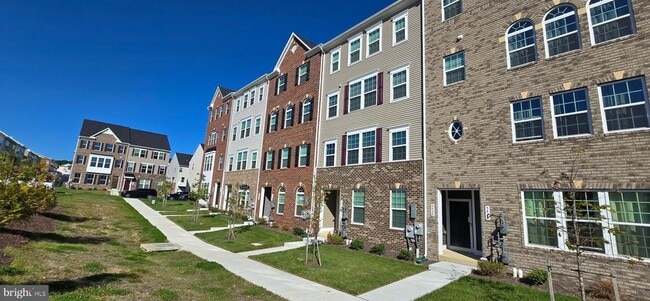 Photo - 5426 Greenpoint Ln