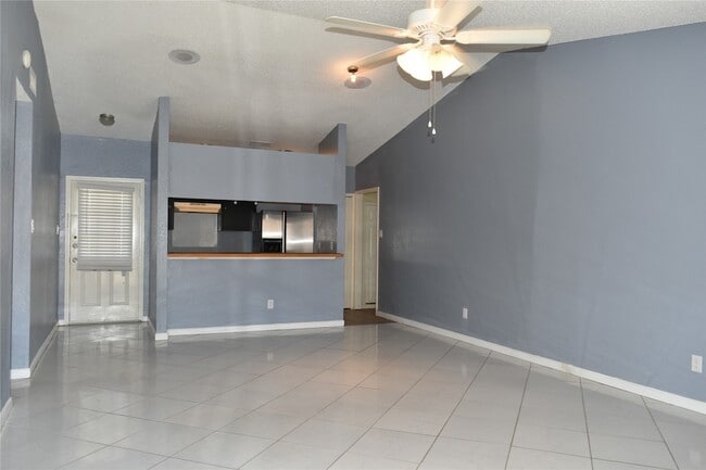Photo - 2014 High Bluff Dr