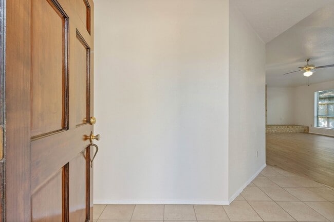 Photo - 4415 Aspen Brook Ln