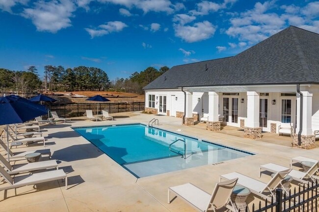 Building Photo - 513 Kirkland Rd