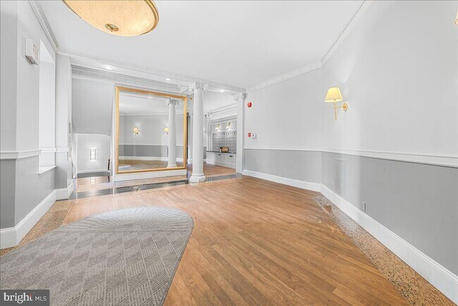 Photo - 1830 17th St NW Unit 103