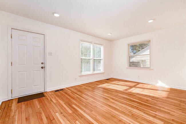 Photo - 9429 Harold Dr Unit SI ID1472870P