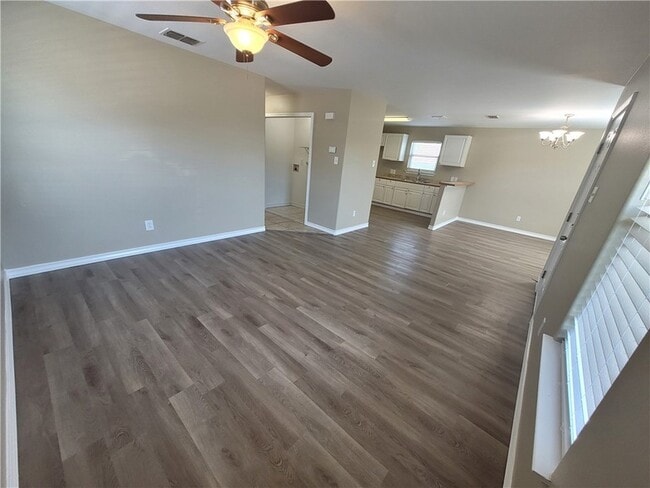 Photo - 508 Lakeside Dr