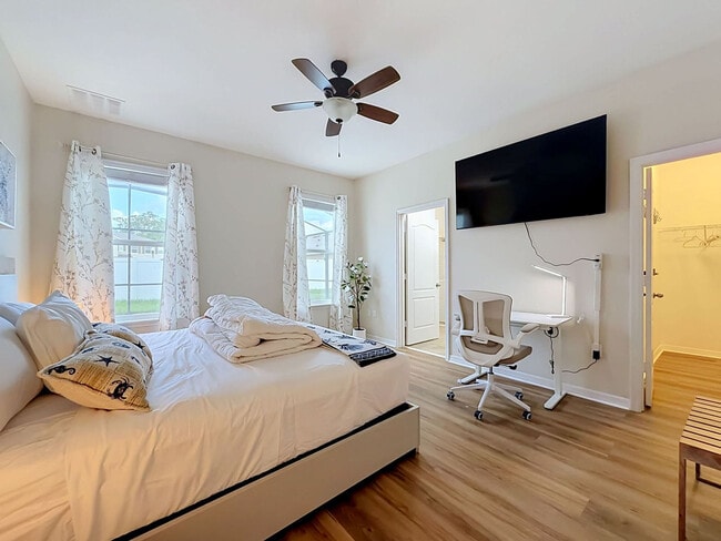Photo - 4954 Castle St E Unit SI ID1574507P