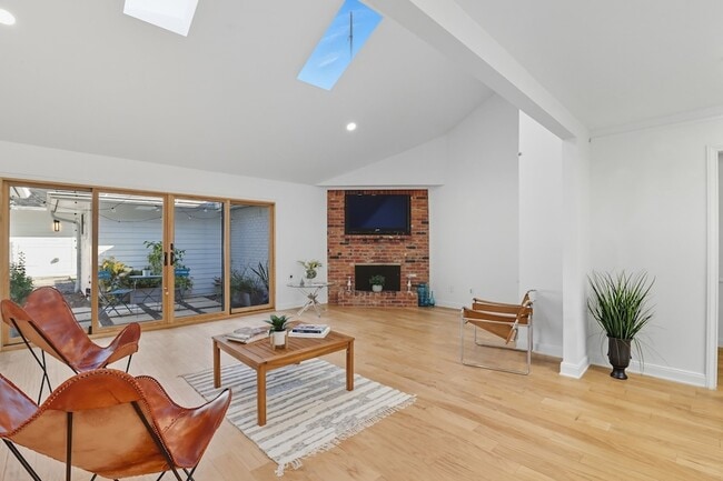 Photo - 6518 Kury Ln