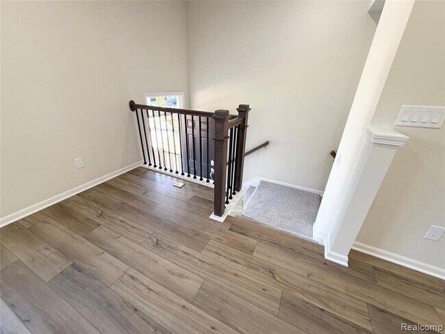 Photo - 359 N Sydney Ct