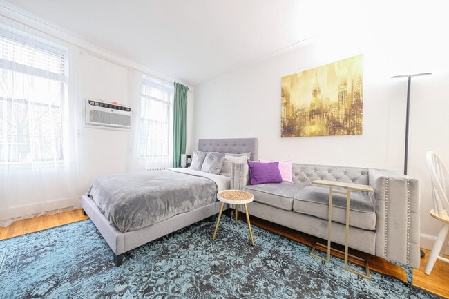 Building Photo - 328 E 74th St Unit ID1032016P