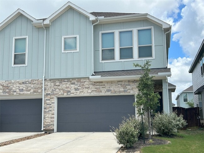 Building Photo - 4131 Balboa Dr