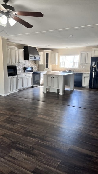 Photo - 44 Lake Falls Ln