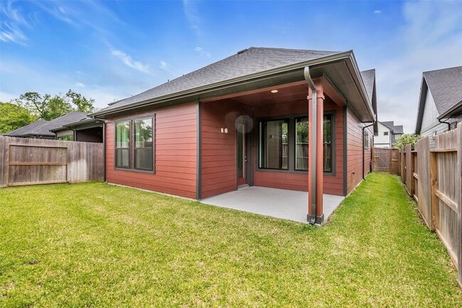 Photo - 10607 Katherine Lk Dr