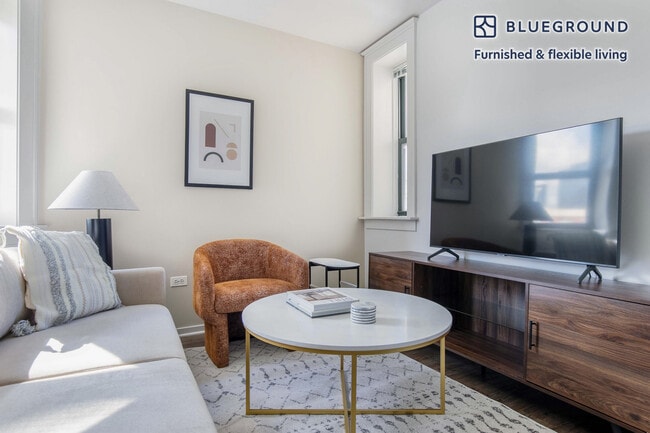 Photo - 30 E Roosevelt Rd Unit SI FL7-ID805