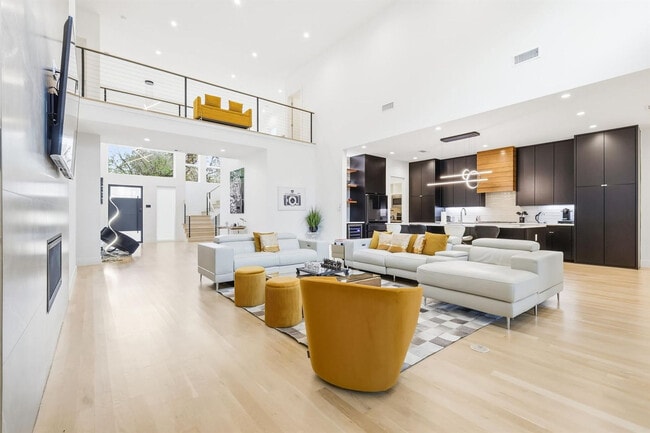 Photo - 3714 Highgrove Dr Unit ID1353128P