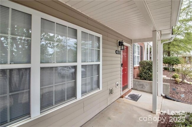 Photo - 137 Lynch Cir