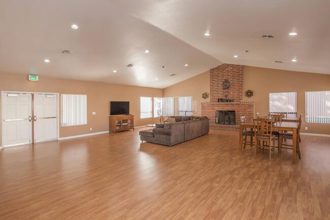 Photo - Summerridge