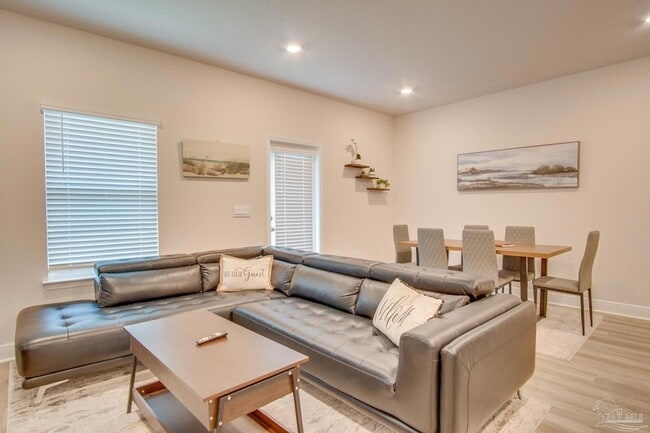 Photo - 5689 Stellarjay St