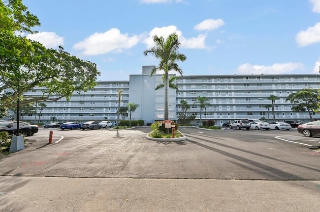 Photo - 5700 NW 2nd Ave Unit 708