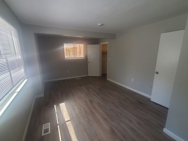 Photo - 55 David Terrace Unit 11