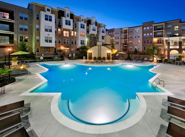 Photo - AMLI Lindbergh