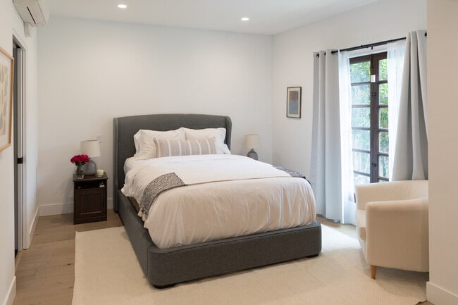 Photo - Fully Furnished Gem in a Prime Location