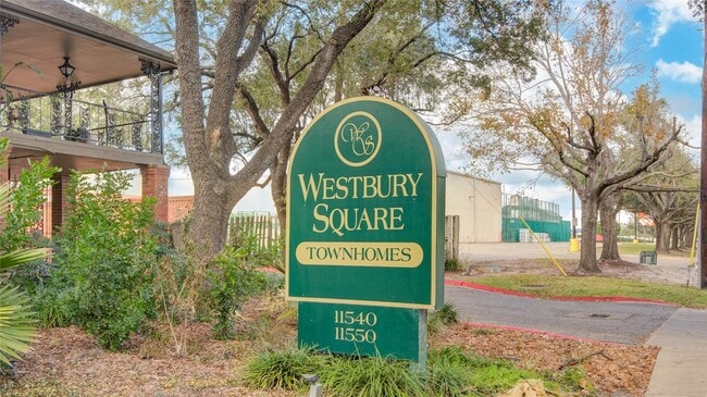 Building Photo - 11540 Chimney Rock Rd Unit 117