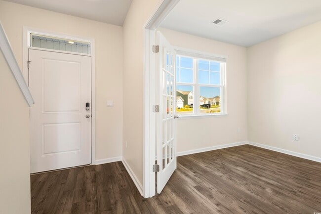 Photo - 1715 Perthshire Lp